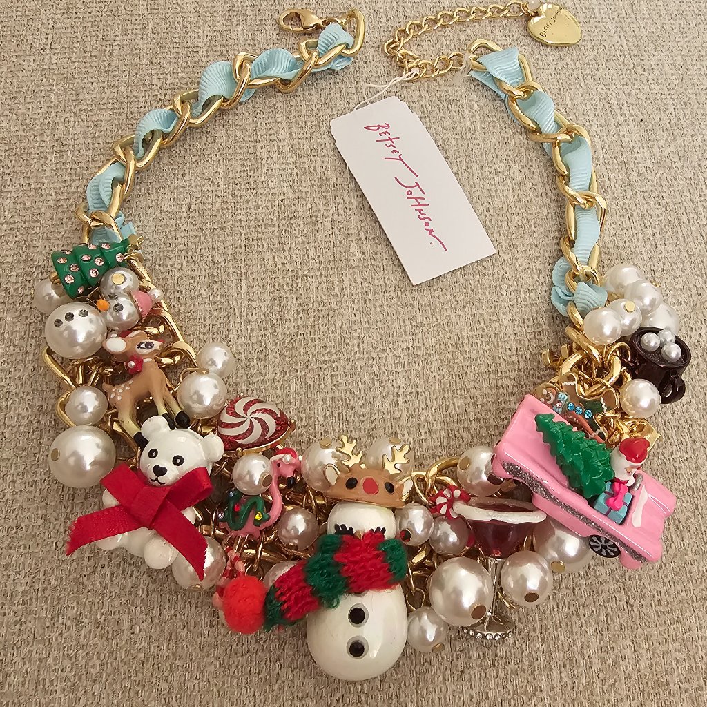 Betsey Johnson Christmas Collection Necklace